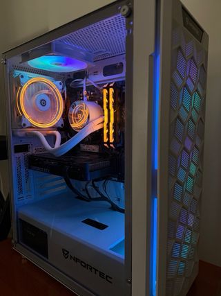 Ordenador Gaming RTX 4060 Ti Ryzen 7 5800X