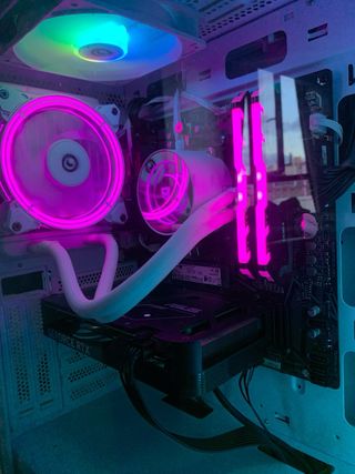 Ordenador Gaming RTX 4060 Ti Ryzen 7 5800X