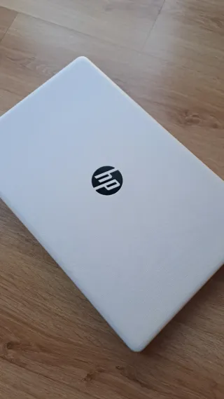 Portátil HP 15-da 8GB i5 8ª Gen 512GB SSD