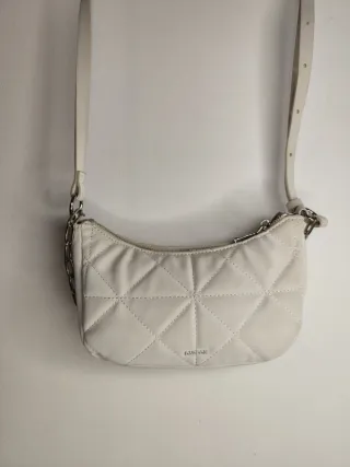 Bolso blanco acolchado