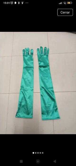 Guantes largos de satén verde