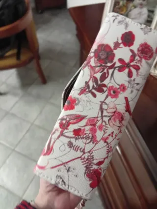 Borsetta floreale con tracolla