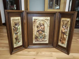 Tríptico madera figuras cerámica