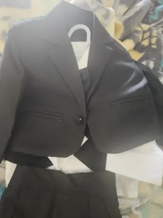 Traje de vestir niño: Saco, camisa, chaleco, corba