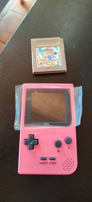 Game Boy Pocket Rosa + Super Mario Land 2