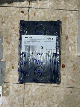 Material eléctrico varios