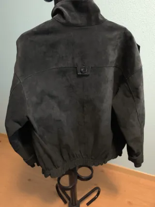 Chaqueta con etiqueta de piel  Ante 100,% zara x