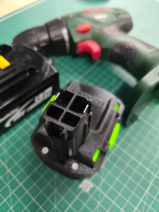 Adaptador Bosch PSR 12V para Batería Makita