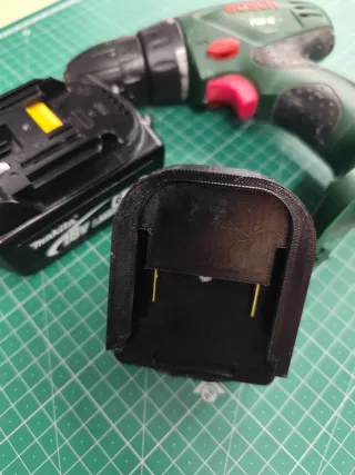 Adaptador Bosch PSR 12V para Batería Makita