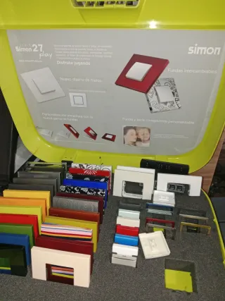 Lote interruptores Simon 27, niessen,..y accesorio