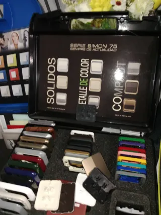 Lote interruptores Simon 27, niessen,..y accesorio