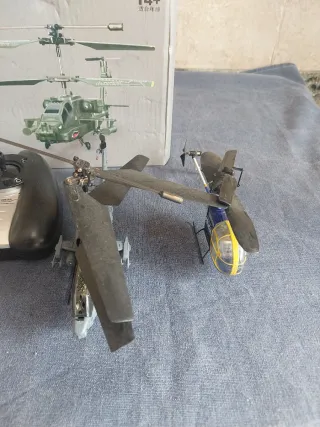 Helicóptero Syma S109G RC