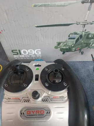 Helicóptero Syma S109G RC