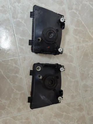 Faro Delantero Izquierdo Acompañante Mercedes MB
