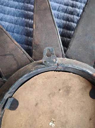 Espejo Decorativo Estrella Metal Negro Dorado