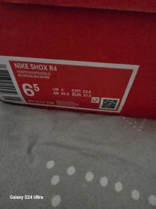 Zapatillas Nike Shox R4 Mujer Blancas Doradas