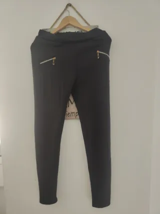 Pantalón mujer negro con cremalleras