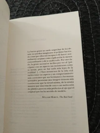 Sin conciencia: El inquietante mundo de los psi...