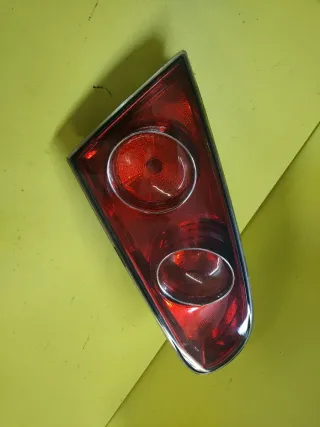 PILOTO TRASERO IZQUIERDO SEAT IBIZA 6L (ROJO)