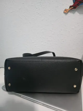 Bolso de mano negro para mujer