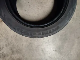 Neumáticos 215/55/17  60€ los tres  20€ cada uno