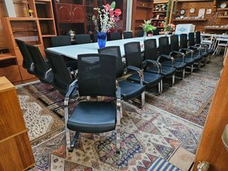 Cadeiras de escritório ALITAL - Pretas e prateadas