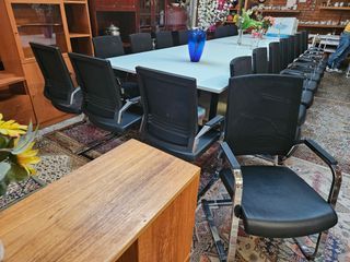 Cadeiras de escritório ALITAL - Pretas e prateadas