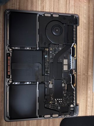 MacBook Pro M1 13 2020 A2338 (Senza Schermo)