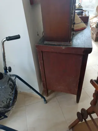 Arcón antiguo de madera