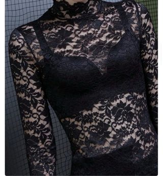 Blusa encaje manga larga