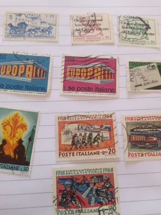 10 Francobolli Italiani 1968/69 Vari Soggetti