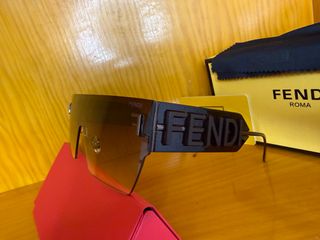 Occhiali da sole Fendi neri