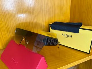 Occhiali da sole Fendi neri
