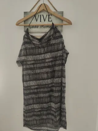 2 Blusas Mujer Estampadas y una bufanda