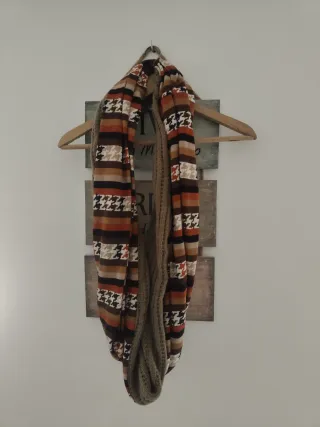 2 Blusas Mujer Estampadas y una bufanda