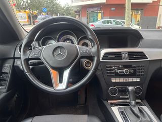 Mercedes C200CDI Avantgarde con 120000KM