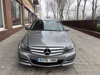 Mercedes C200CDI Avantgarde con 120000KM