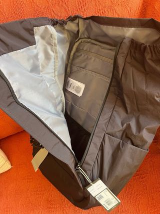 Mochila Adidas Gym Hiit Gris y Blanca