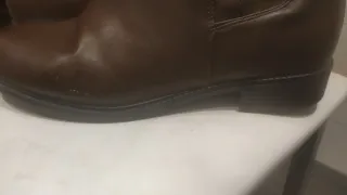 Botas marrones con hebilla