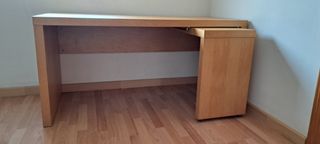 Escritorio con mesa auxiliar extraíble. JONAS Ikea