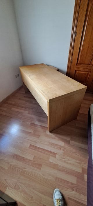 Escritorio con mesa auxiliar extraíble. JONAS Ikea
