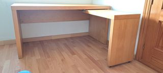 Escritorio con mesa auxiliar extraíble. JONAS Ikea