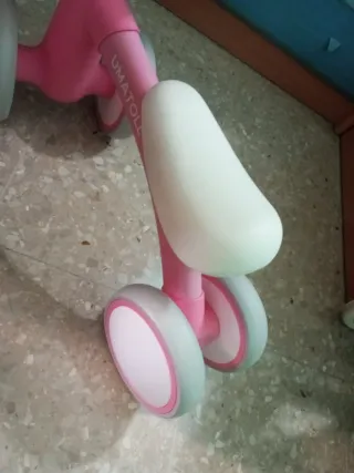 Bicicleta infantil rosa UMATOLL.