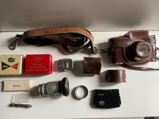 Lote Cámara Leica + Accesorios
