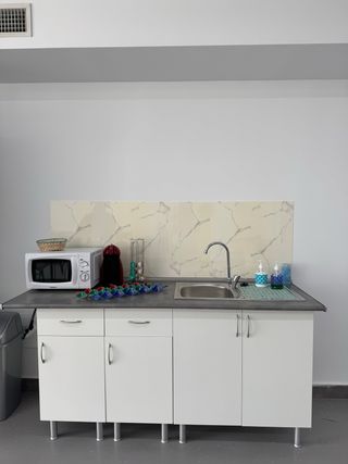 Fregadero completo, se incluye el microondas