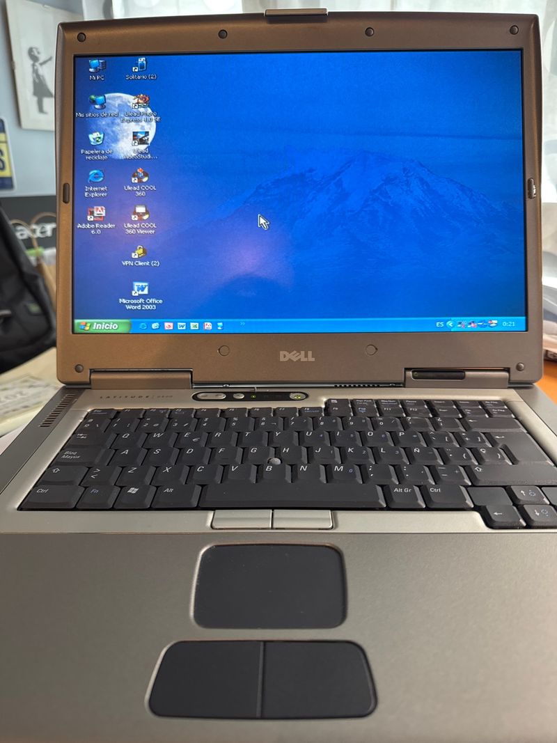Portátil Dell Latitude D800
