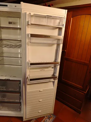 Frigorífico Siemens No Frost 329L