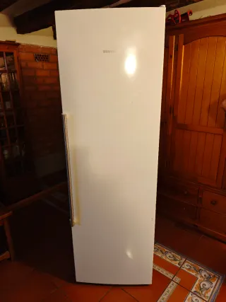 Frigorífico Siemens No Frost 329L