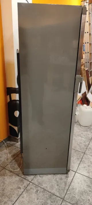 Nevera vertical Electrolux