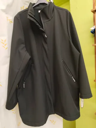 Gabardina Talla 64 Indra Granate y Negra